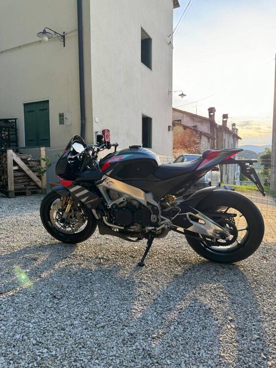 Aprilia Tuono 1100 V4 Factory (2019 - 20) (4)