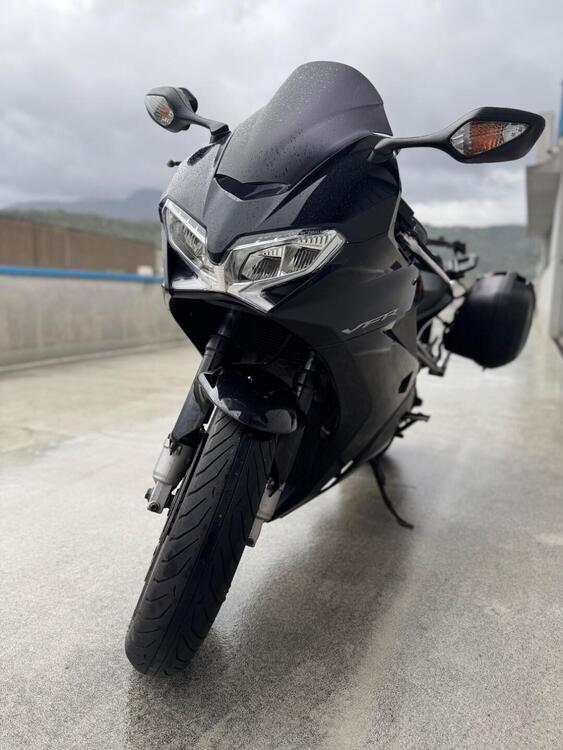 Honda VFR 800 F (2014 - 16) (4)