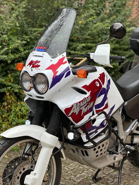 Honda Africa Twin XRV 750 (1996 - 02) (2)