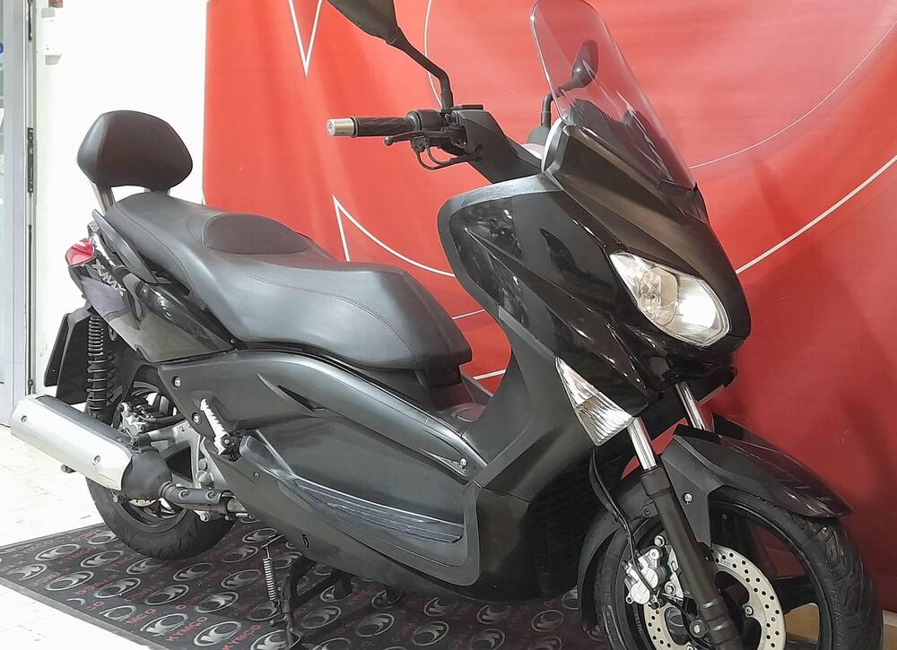 Yamaha X-Max 250 (2010 - 13) (3)