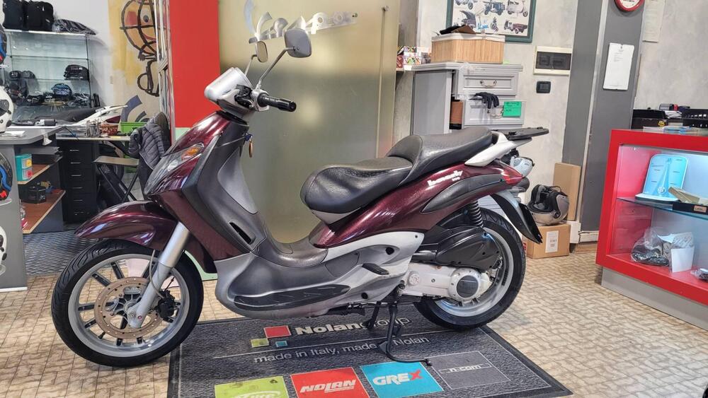 Piaggio Beverly 200 (2002 - 03) (3)