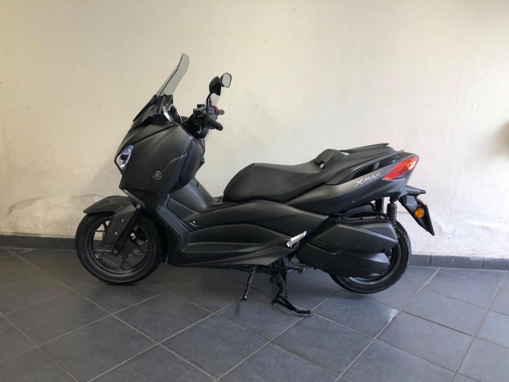 Yamaha X-Max 300 (2021 - 24) (3)