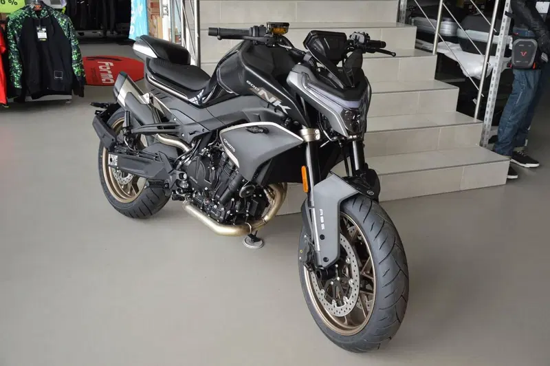CFMOTO 800NK Sport (2023 - 26)