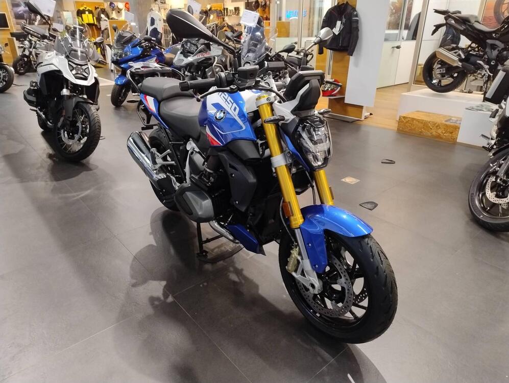 Bmw R 1250 R (2021 - 25) (3)