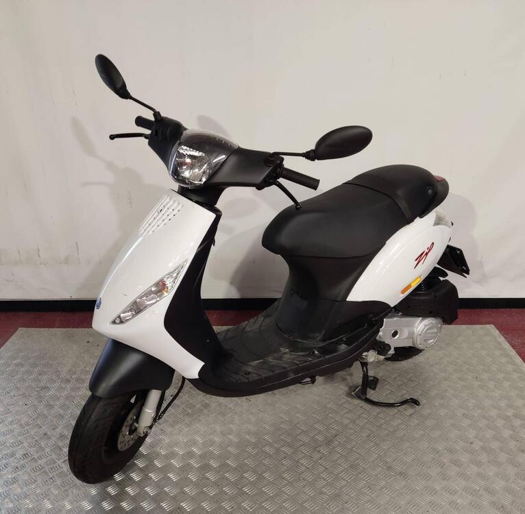 Piaggio Zip 50 4T (2021 - 24) (2)