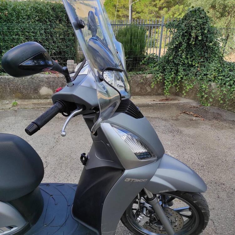 Kymco People 300i GT ABS (2016 - 20) (3)