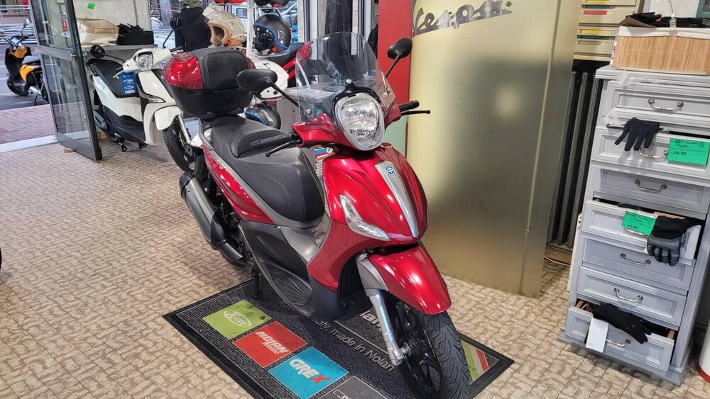 Piaggio Beverly 350 SportTouring ie (2011 - 15) (2)