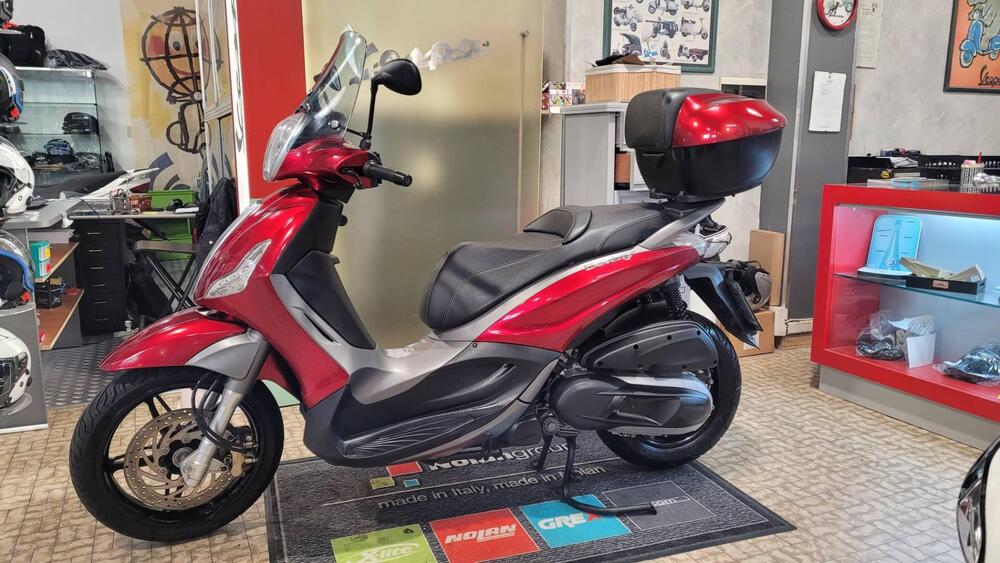 Piaggio Beverly 350 SportTouring ie (2011 - 15) (3)