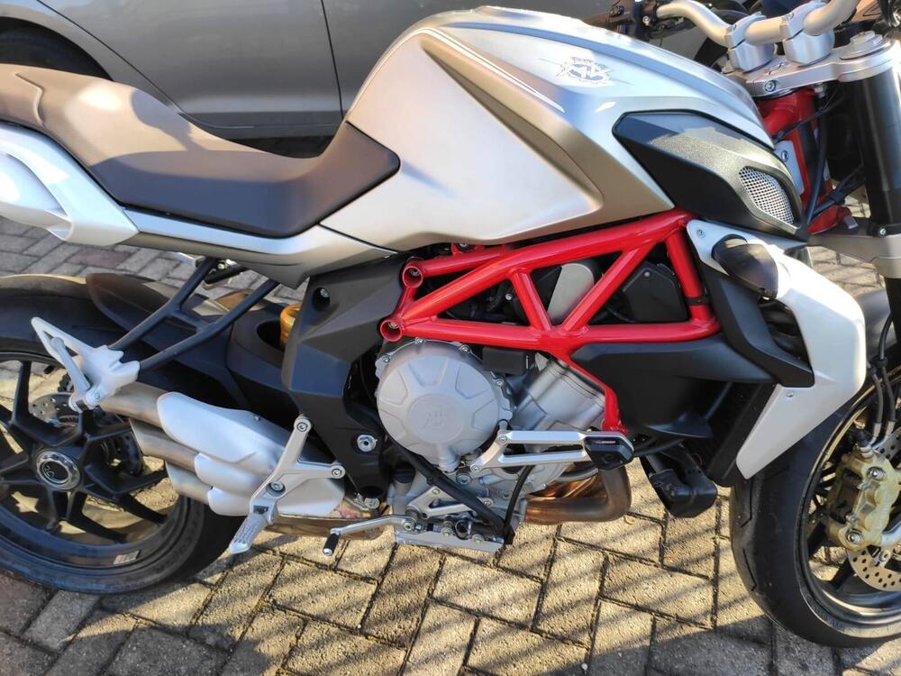 MV Agusta Brutale 800 (2012 - 15) (3)