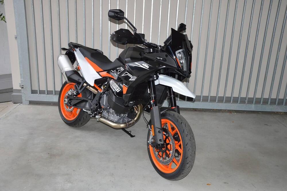 KTM 890 SMT (2023 - 24)