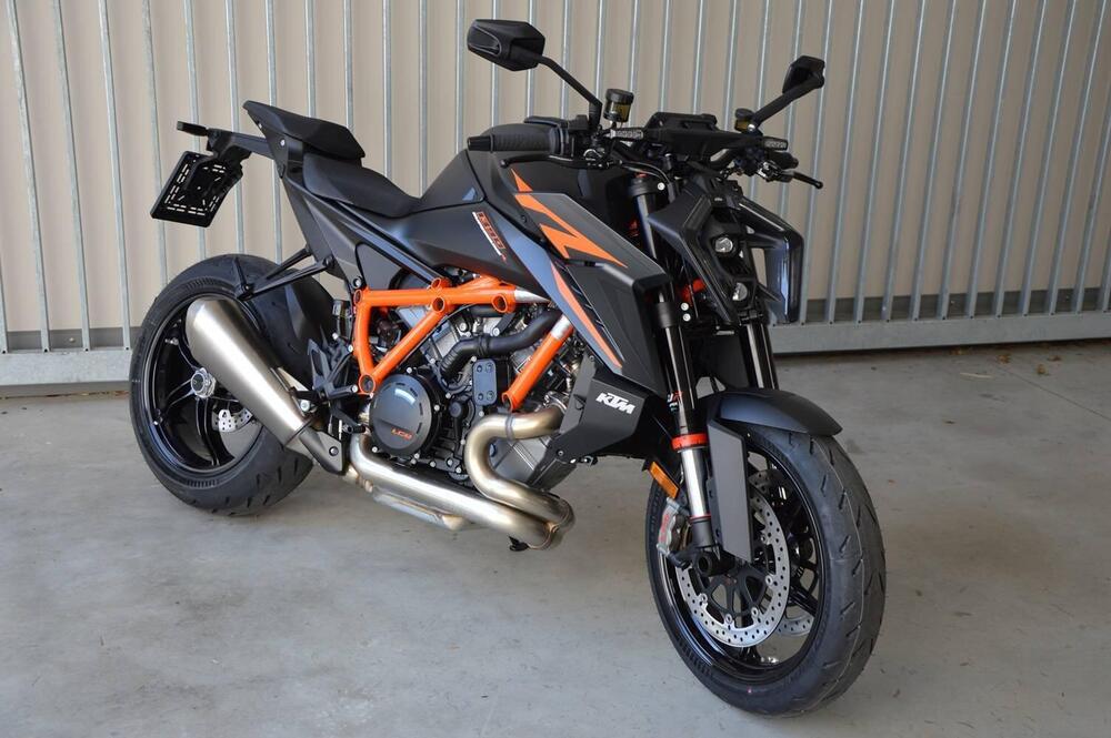 KTM 1390 Super Duke R (2024)