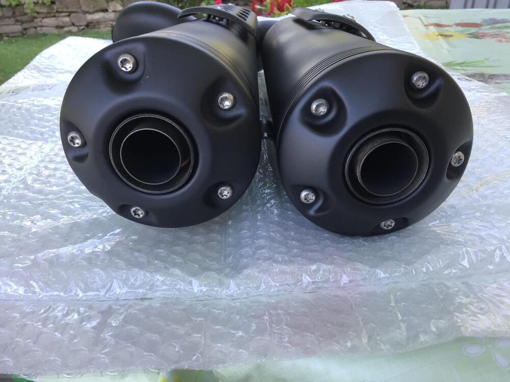 Scarico originale BMW per modelli Nine t Akrapovic (2)