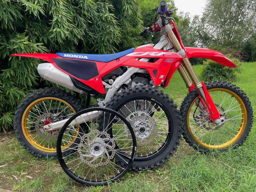 Honda CRF 250 R (2022) (4)