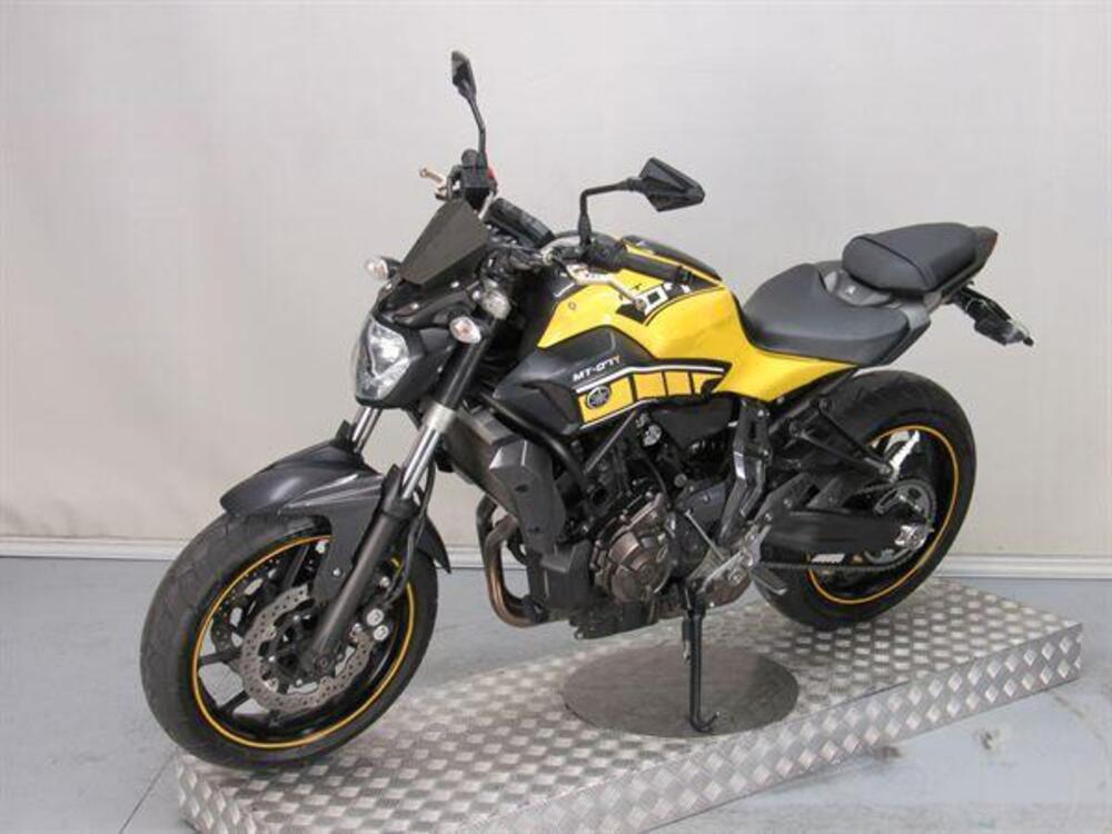 Yamaha MT-07 (2014 - 16) (3)