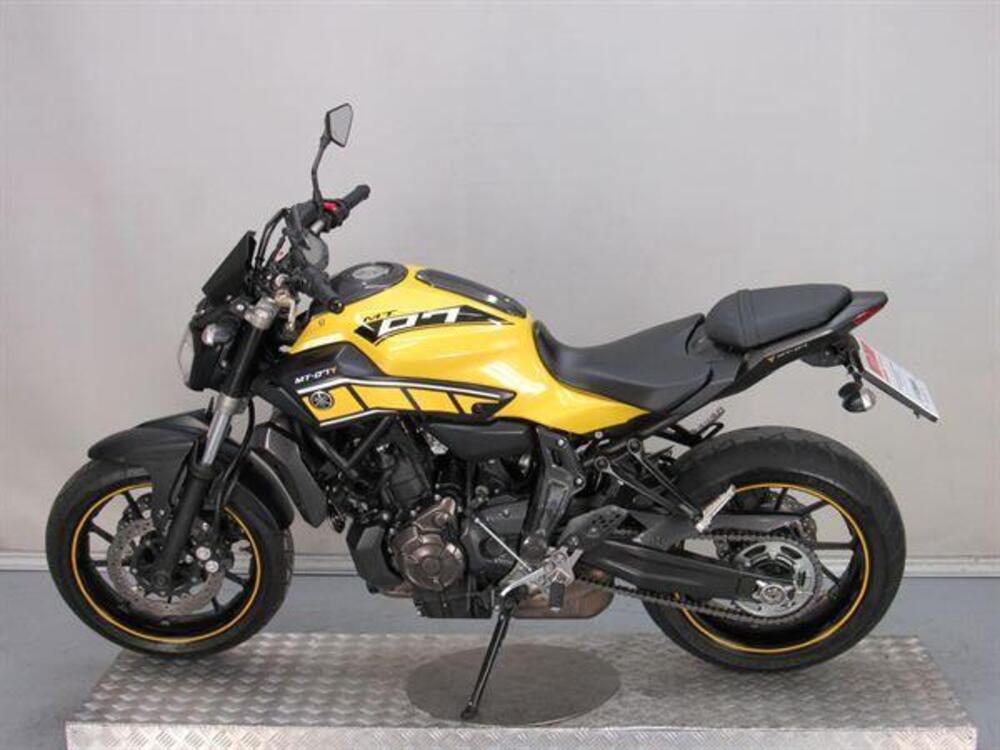 Yamaha MT-07 (2014 - 16) (4)