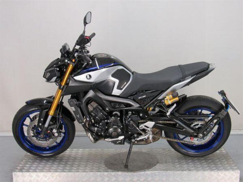 Yamaha MT-09 SP (2018 - 20) (4)