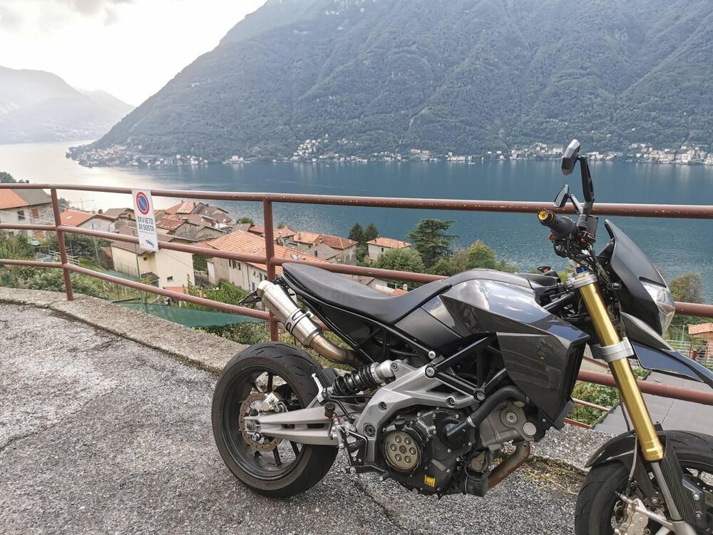 Aprilia Dorsoduro 750 (2009 - 14) (2)