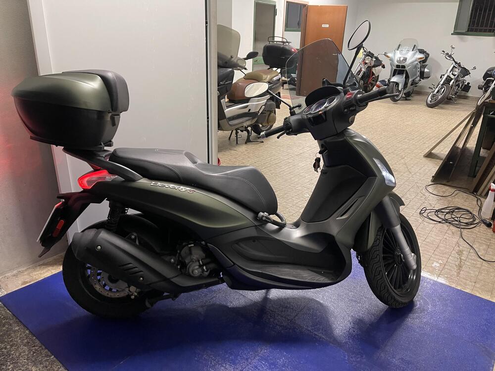 Piaggio Beverly 300 S i.e. (2015 - 16) (5)