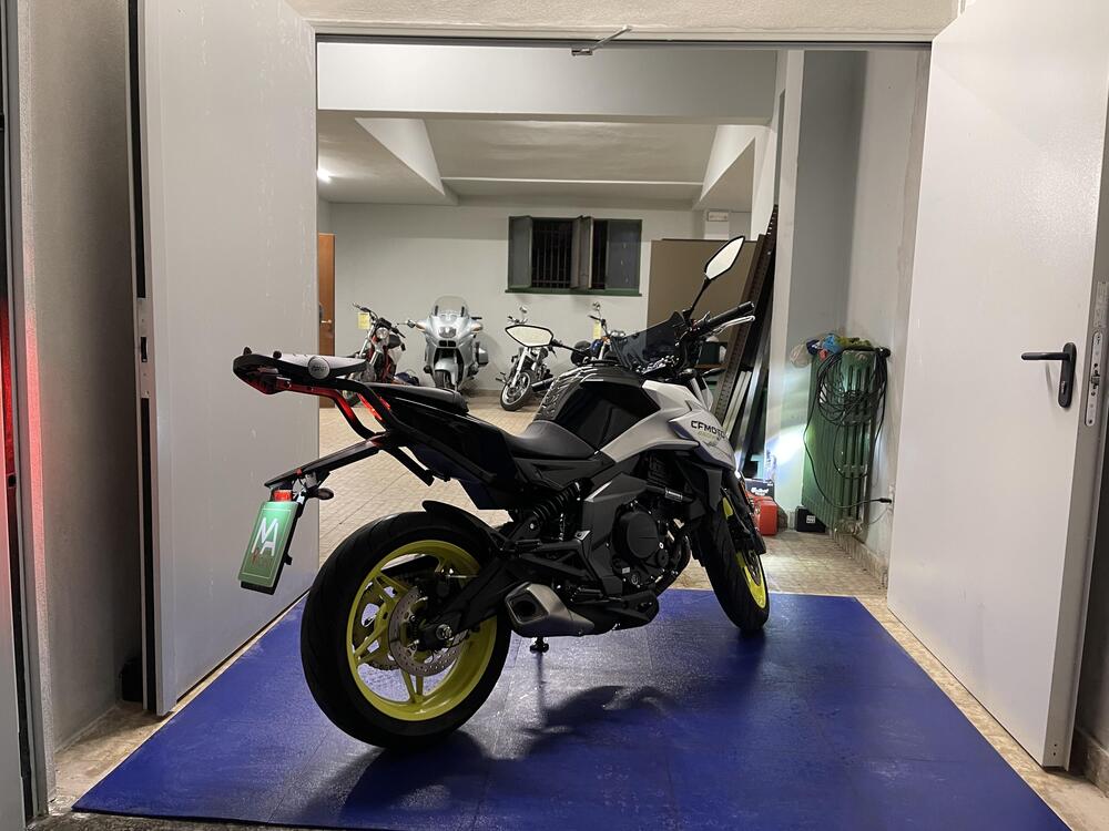 CFMOTO 650NK (2021 - 24) (4)