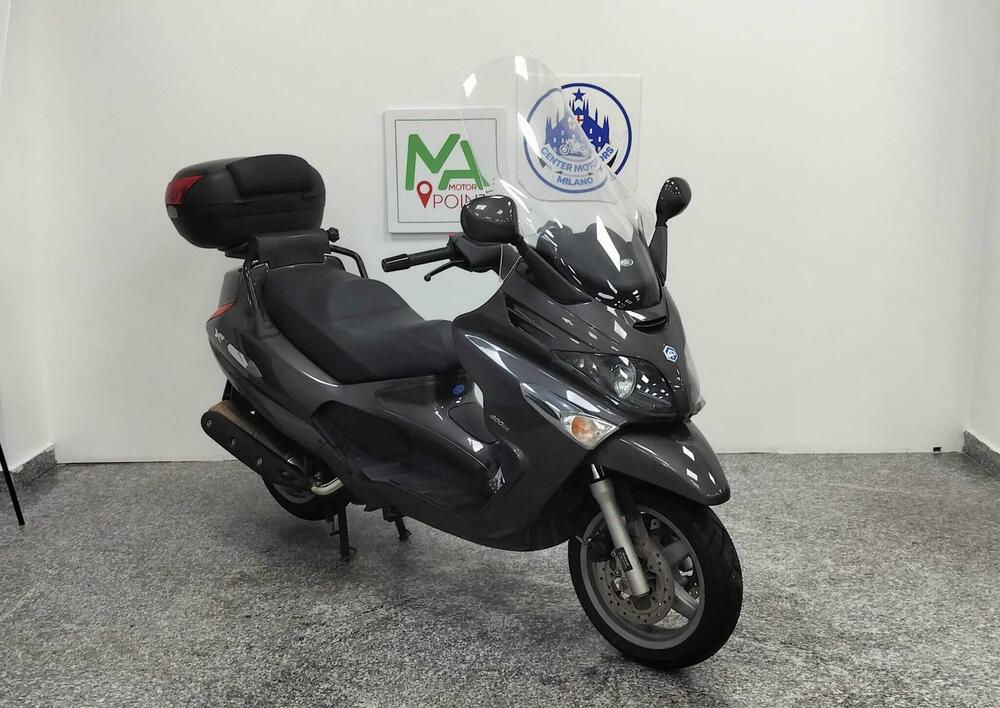 Piaggio Xevo 400 (2007 - 13) (2)