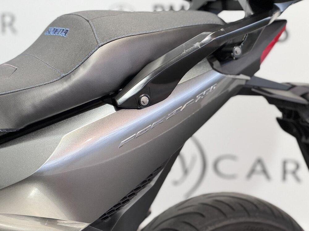 Honda Forza 750 DCT Urban (2021 - 24) (5)