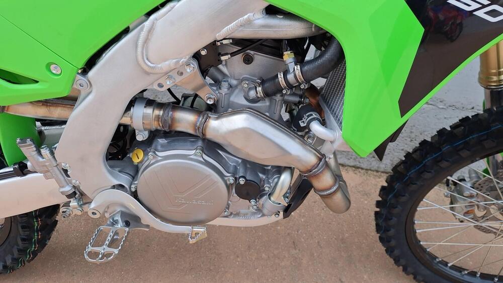 Kawasaki KX 450 (2024) (5)