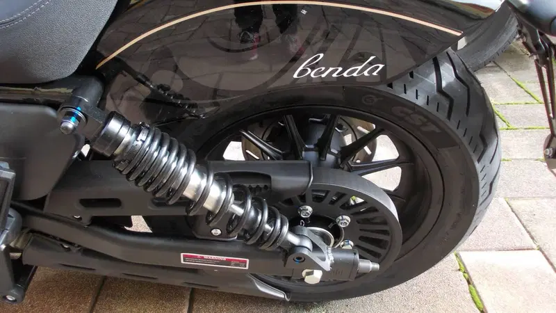 Benda Motorcycles Chinchilla 500 V2 (2025 - 26) (5)