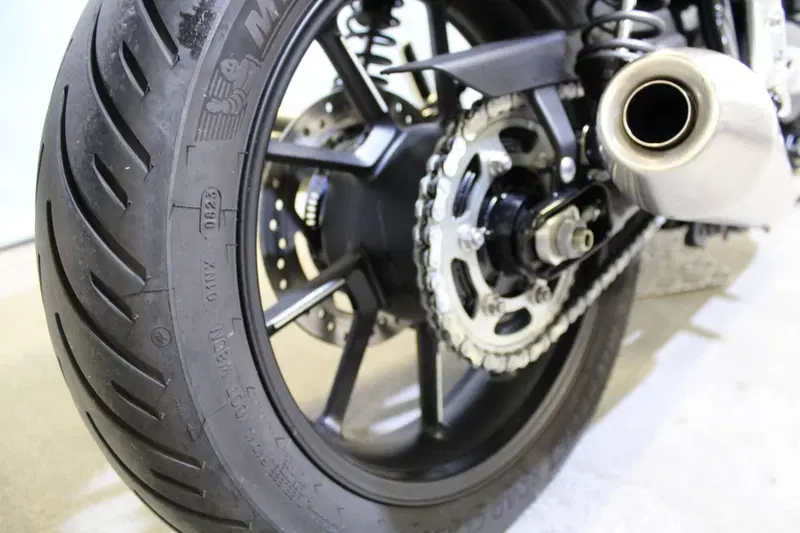 Triumph Speed Twin 900 Chrome Edition (2023) (6)