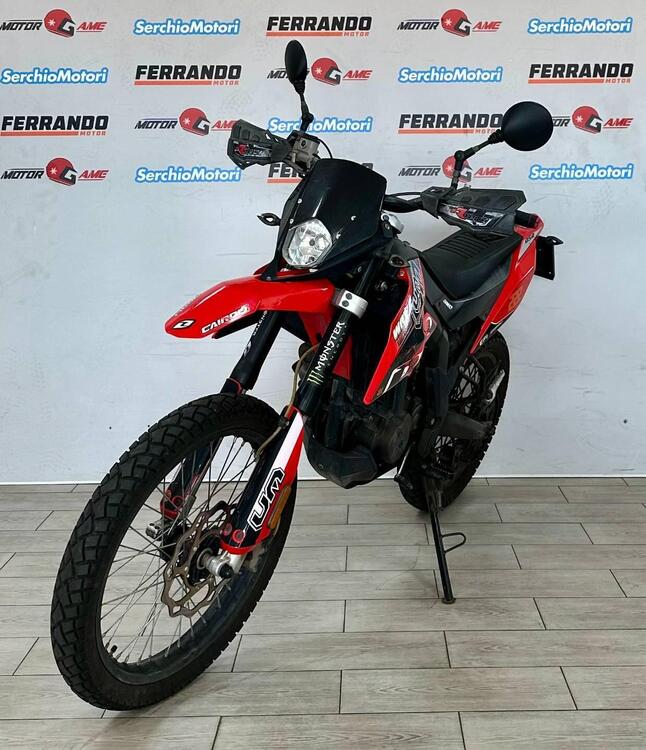 Um Italia DSR 125 EX (2019 - 22) (2)