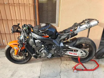 Honda CBR 1000 RR Fireblade (2004 - 05) usata
