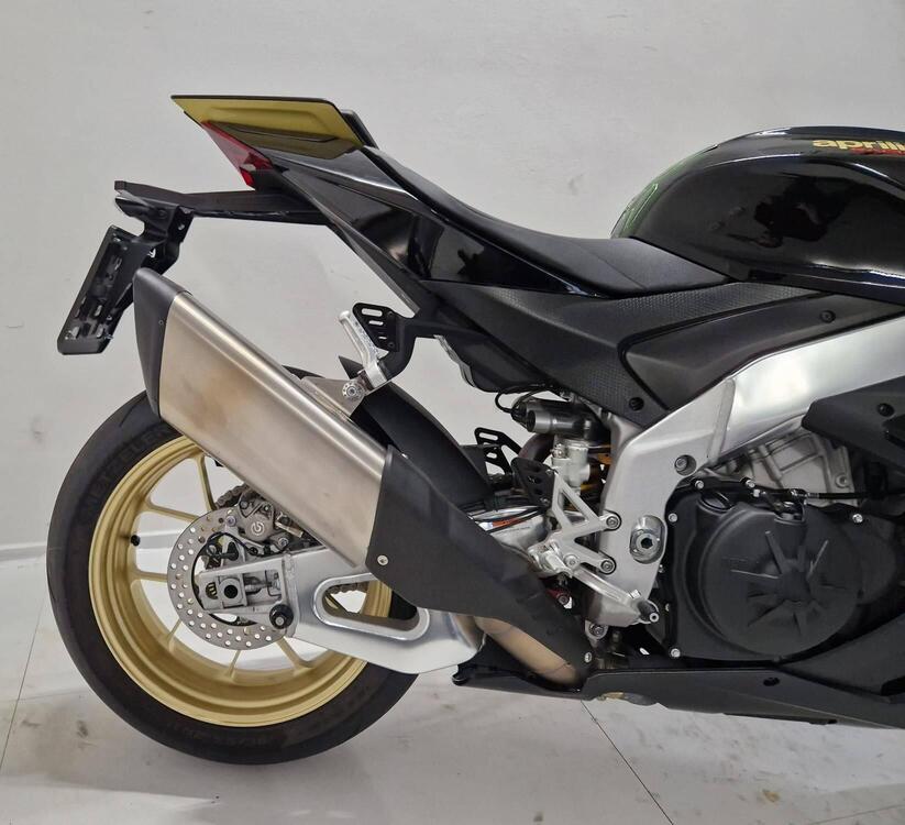 Aprilia RSV4 1100 Factory (2021 - 24) (4)