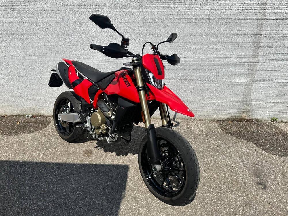 Ducati Hypermotard 698 Mono (2024) (2)