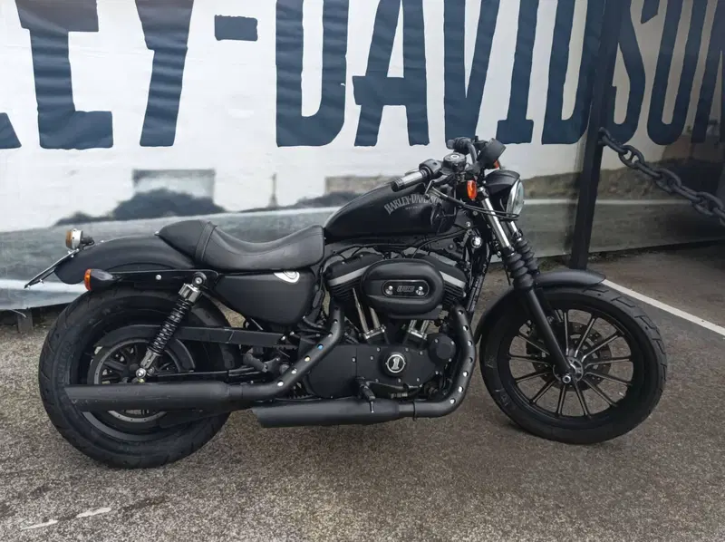 Harley-Davidson 883 Iron (2009 - 11) - XL 883N (3)