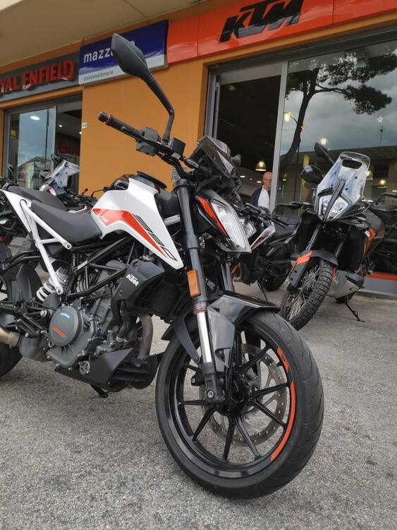 KTM 390 Duke (2021 - 23) (4)