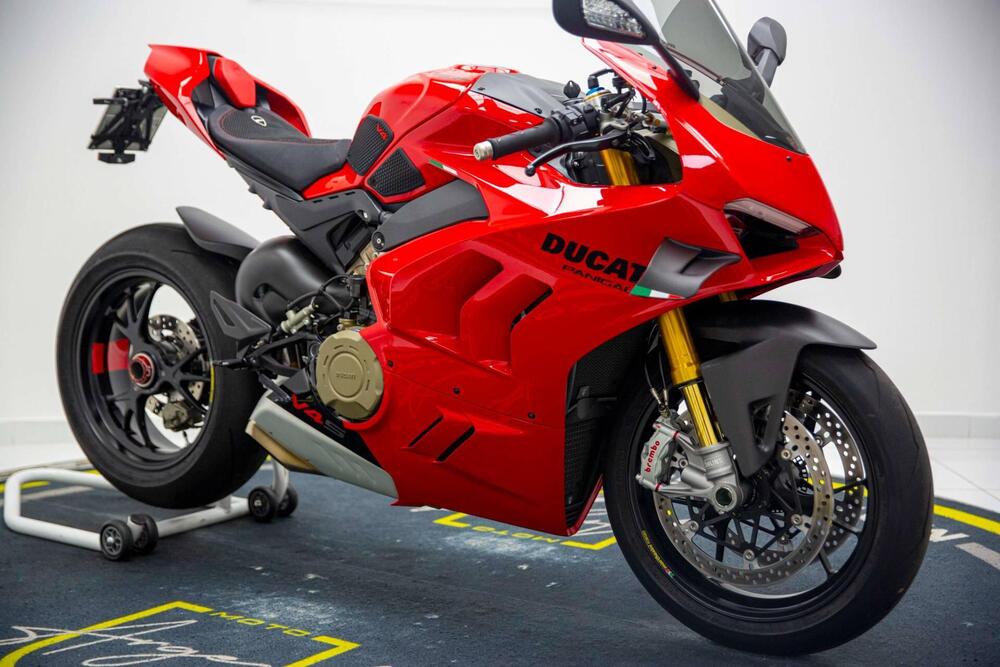 Ducati Panigale V4 S (2022 - 24) (2)