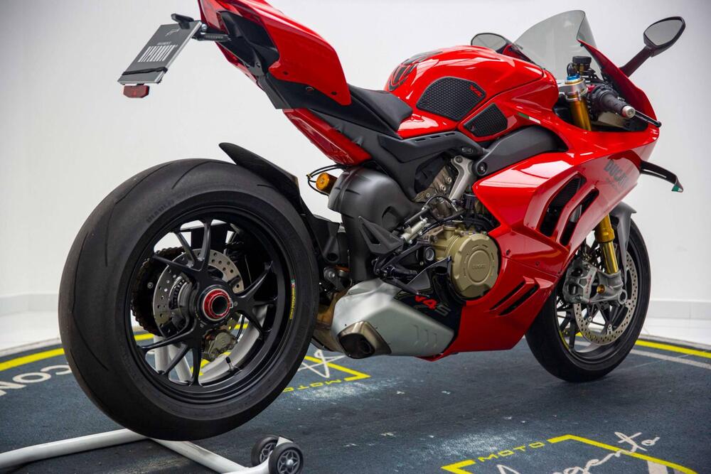 Ducati Panigale V4 S (2022 - 24) (4)