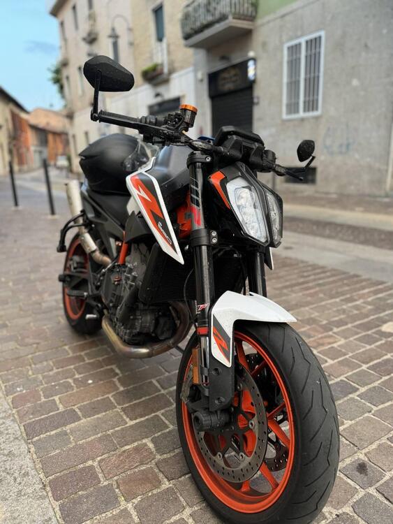 KTM 890 Duke R (2020)