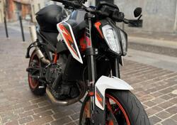 KTM 890 Duke R (2020) usata