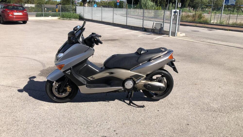 Yamaha T-Max 500 (2004 - 07) (3)