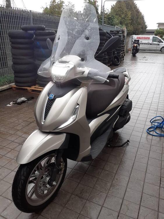 Piaggio Beverly 400 ABS-ASR (2021 - 24)