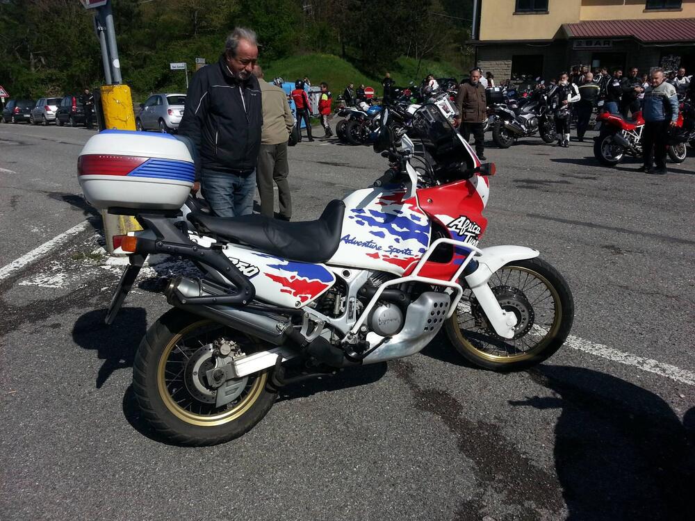 Honda Africa Twin XRV 750 (1993 - 95) (2)