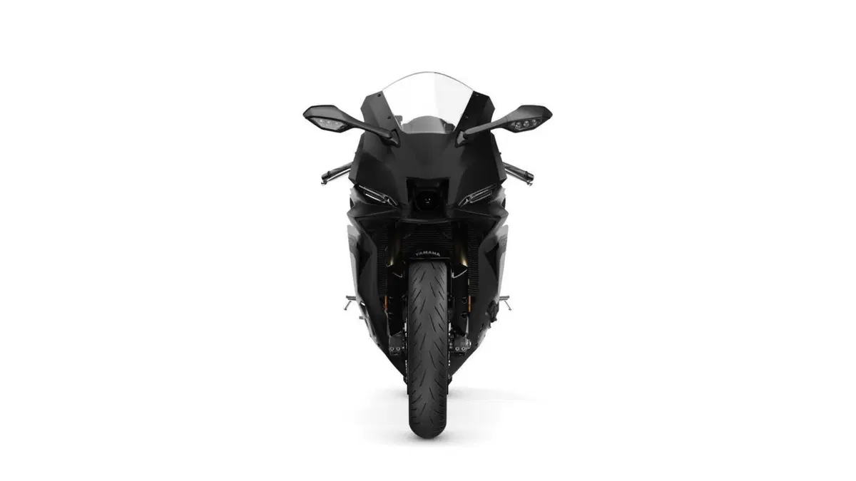 Eccola! Nuova Yamaha R9: 119 cv, 195 kg, ciclistica dedicata. Ecco quando sarà disponibile