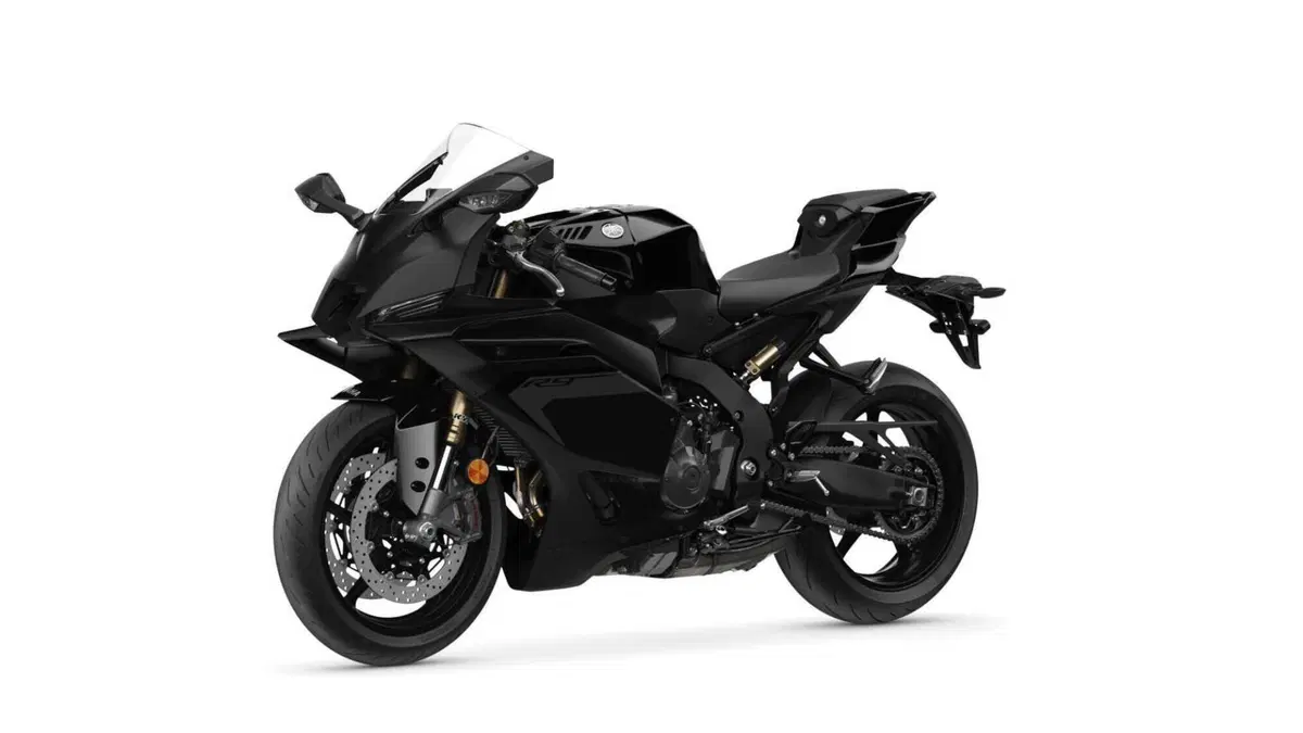 Eccola! Nuova Yamaha R9: 119 cv, 195 kg, ciclistica dedicata. Ecco quando sarà disponibile (2)