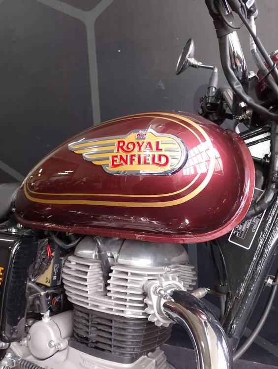 Royal Enfield Bullet 350 (2024) (5)