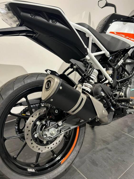 KTM 390 Duke (2021 - 23) (4)