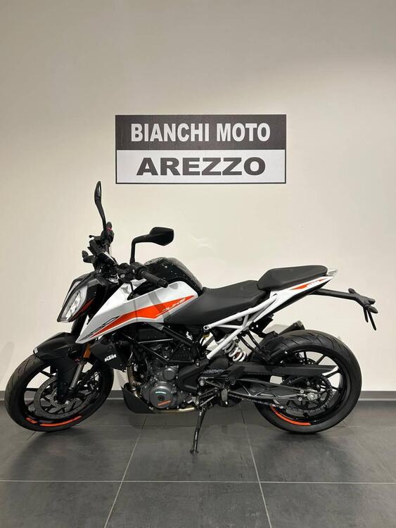 KTM 390 Duke (2021 - 23) (2)