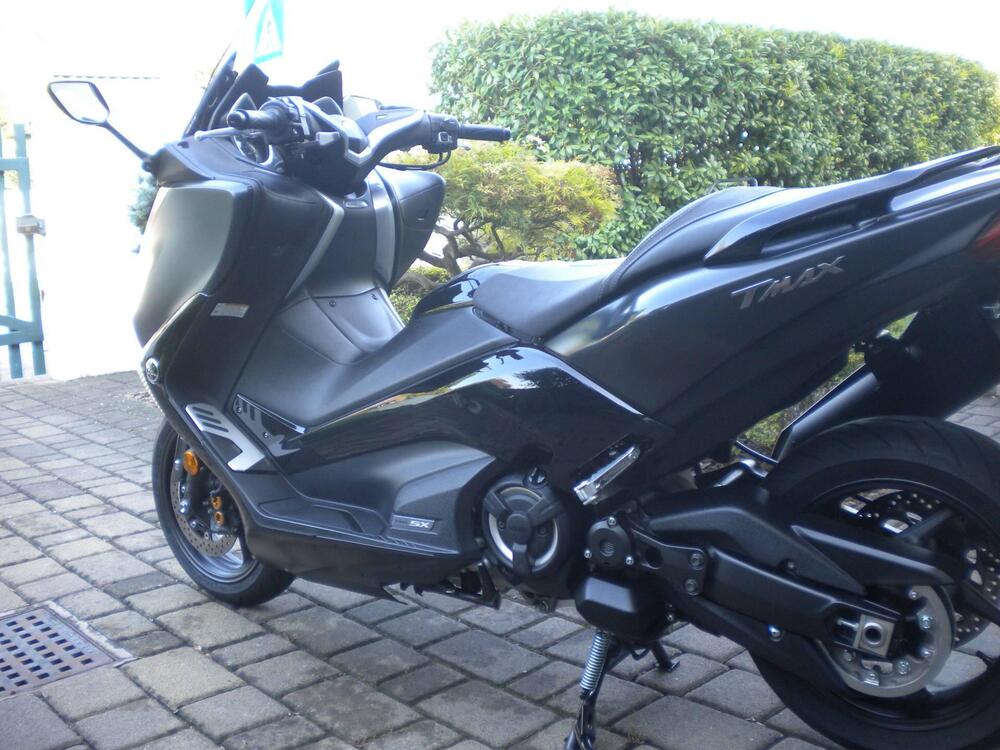 Yamaha T-Max 530 SX Sport Edition (2018 - 19) (3)