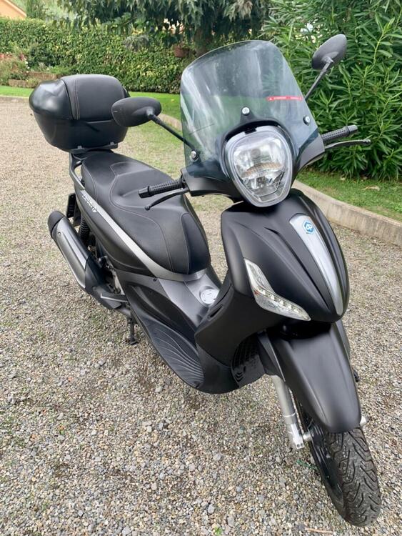 Piaggio Beverly 350 SportTouring ie ABS (2011 - 17) (3)