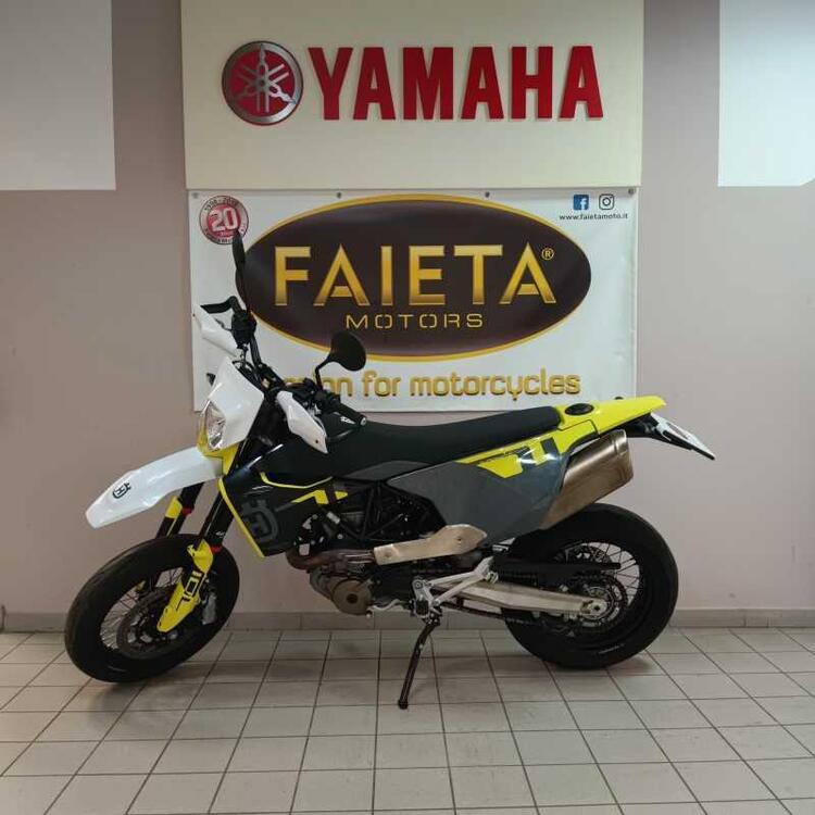 Husqvarna 701 Supermoto (2023 - 24)