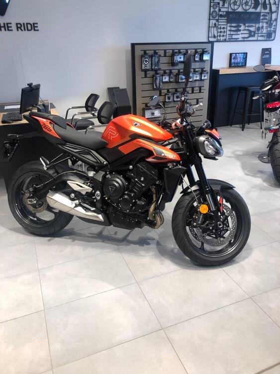 Triumph Street Triple 765 R (2023 - 24)